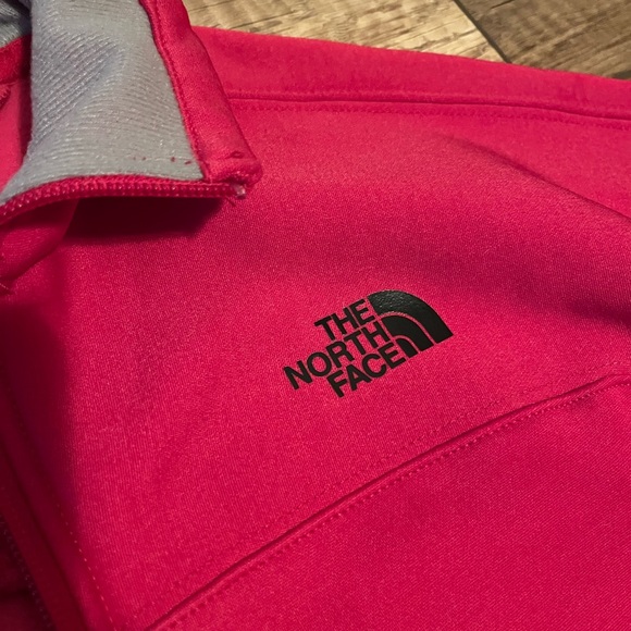 Woman’s medium coat - Picture 2 of 4